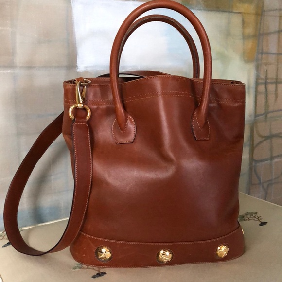 Salvatore Ferragamo Handbags - 🌹HOST PICK🌹Salvatore Ferragamo Leather Bucket🌹